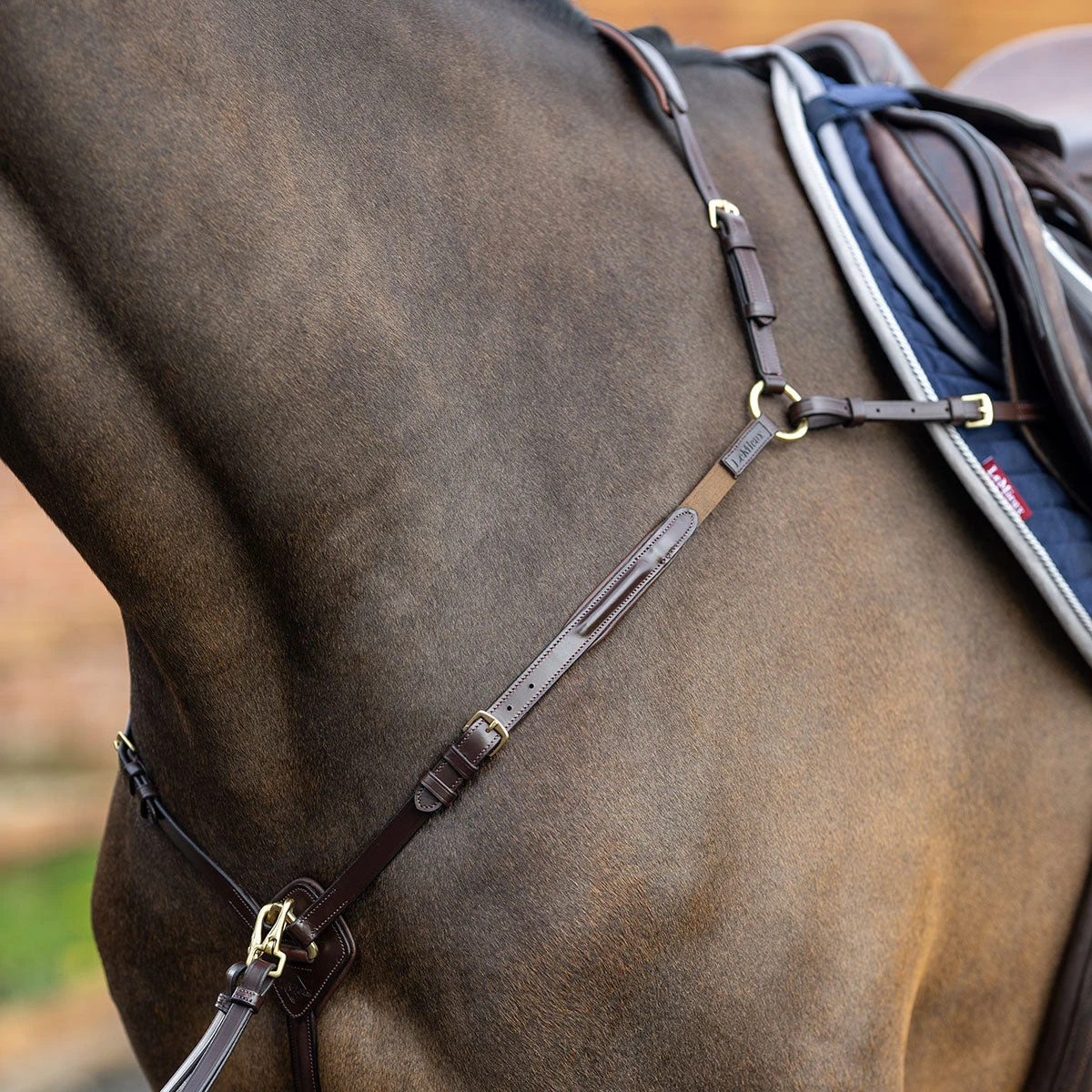 LeMieux Havana Leather Breastplate 6 LeMieux Havana Leather Breastplate - Image 6